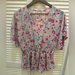 Siana Sky floral blouse with fabric buttons: Large